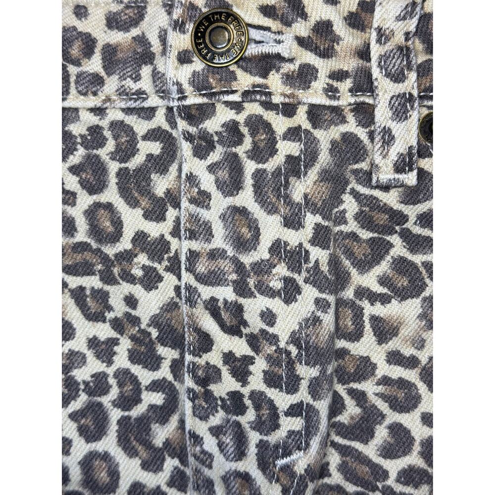 Free People We The Free Bailey Leopard Print Frayed Hem Denim Mini Skirt Sz 26 - Picture 7 of 11